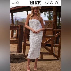 Leilani White Floral Textured Strapless Dress